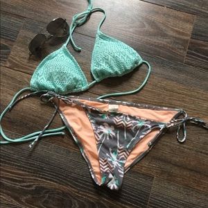SOLD: NWOT - Mix and match fun bikini